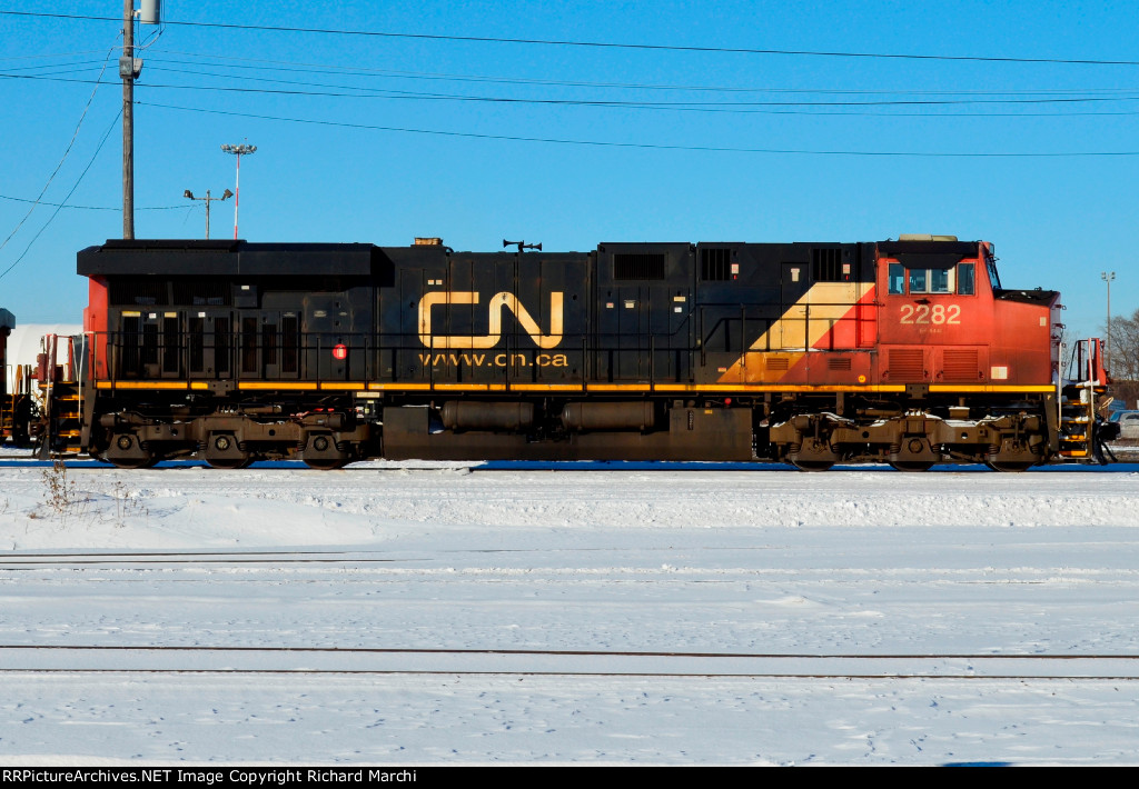 CN 2282